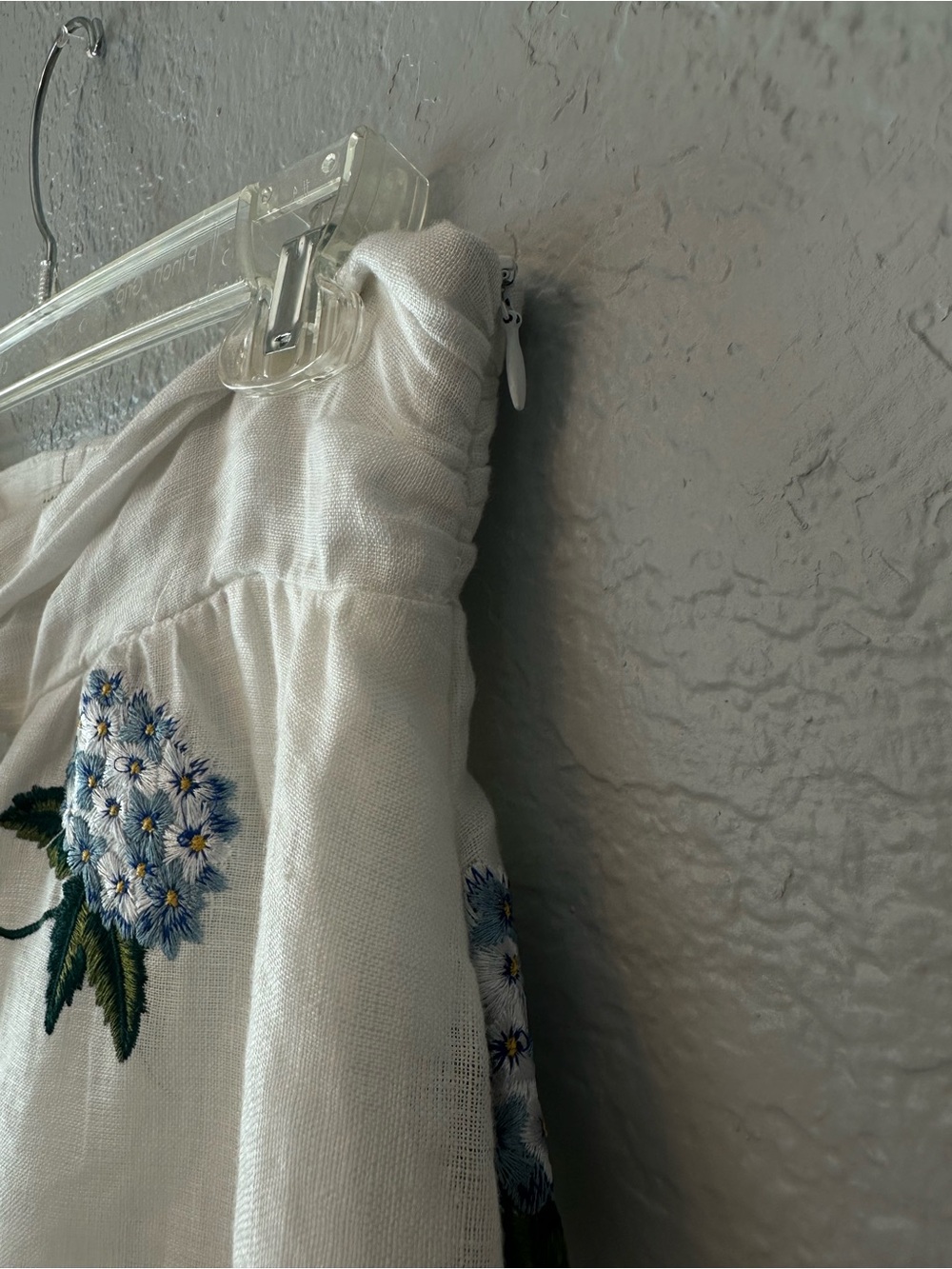 Kiel James Patrick Hydrangea Embroidered Skirt in White - Picture 8 of 12